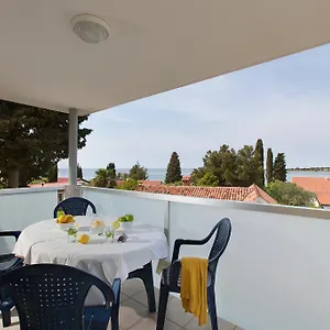 Daila Apartment