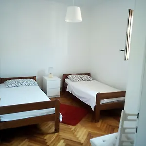 Mirela Apartment